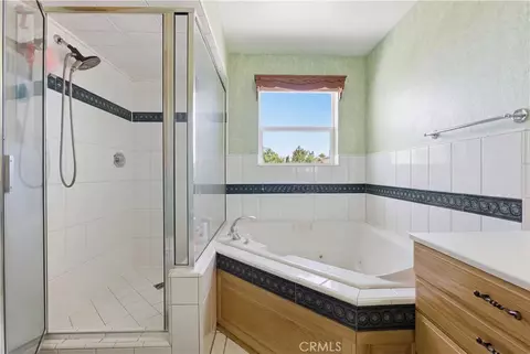 Bath - 10707 Mines Ranch Rd, Victorville, CA 92392 photo 2 of 3