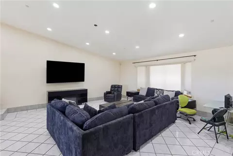 Living - 10707 Mines Ranch Rd, Victorville, CA 92392 photo 1 of 3