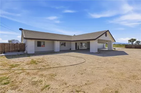Exterior - 10707 Mines Ranch Rd, Victorville, CA 92392 photo 3 of 7