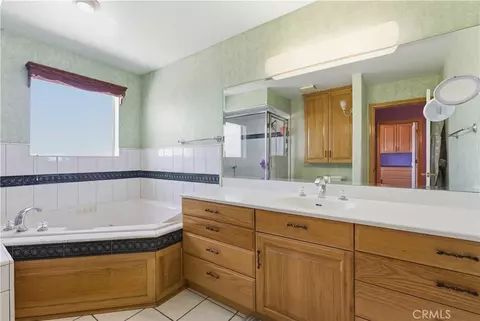 Bath - 10707 Mines Ranch Rd, Victorville, CA 92392 photo 1 of 3