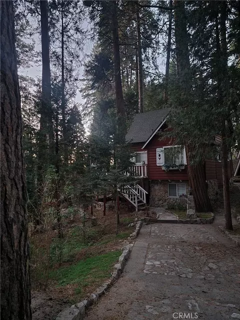 24918 Houston, Crestline, CA 92325