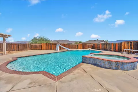 14499 Mirada Pl, Apple Valley, CA 92307