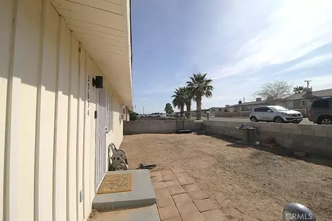 Exterior - 25634 Bejoal, Barstow, CA 92311 photo 6 of 7