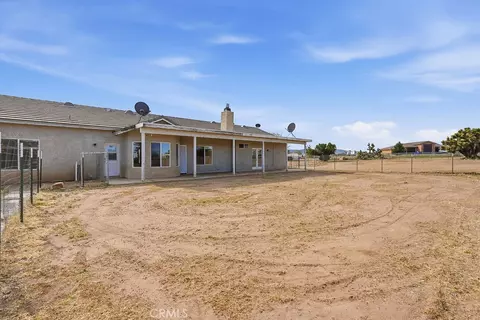 Exterior - 7838 Cataba Rd, Hesperia, CA 92344 photo 3 of 5