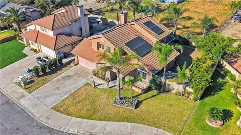 7656 Evergreen Ln, Fontana, CA 92336