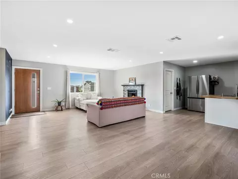 Living - 40562 172nd St E, Lancaster, CA 93535 photo 4 of 7