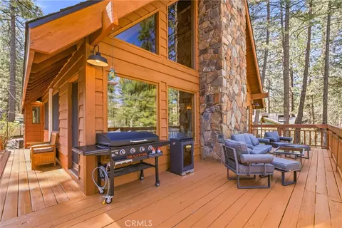 Exterior - 1137 Edna, Wrightwood, CA 92397 photo 6 of 16