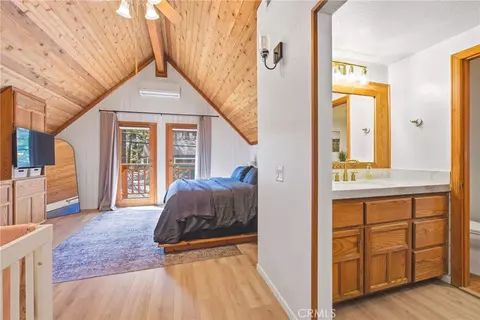 Bedroom - 1137 Edna, Wrightwood, CA 92397 photo 1 of 8