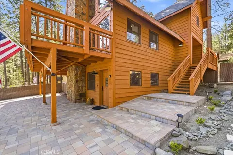 Exterior - 1137 Edna, Wrightwood, CA 92397 photo 3 of 16