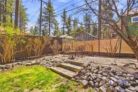 Exterior - 1137 Edna, Wrightwood, CA 92397 photo 11 of 16