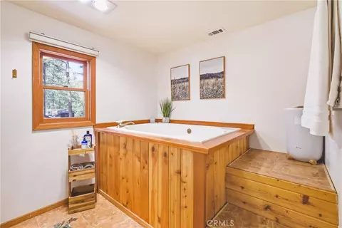 Bath - 1137 Edna, Wrightwood, CA 92397 photo 2 of 6