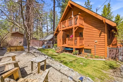 Exterior - 1137 Edna, Wrightwood, CA 92397 photo 13 of 16