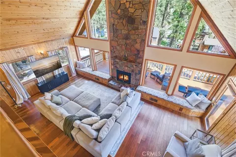 Living - 1137 Edna, Wrightwood, CA 92397 photo 3 of 3