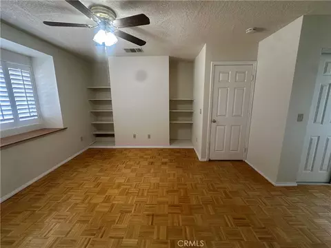 Living - 10970 Merino, Apple Valley, CA 92308 photo 7 of 7