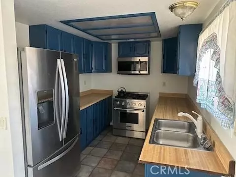 Kitchen - 10970 Merino, Apple Valley, CA 92308 photo 2 of 5