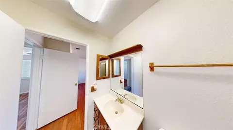 Bath - 10970 Merino, Apple Valley, CA 92308 photo 9 of 9