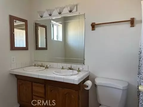 Bath - 10970 Merino, Apple Valley, CA 92308 photo 3 of 9