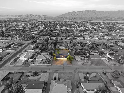 View/Area - 7625 Windsor Ave, Hesperia, CA 92345 photo 6 of 7