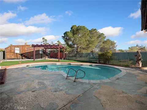 Exterior - 11935 Wapato Rd, Apple Valley, CA 92308 photo 3 of 10