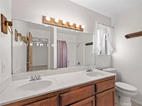 Bath - 11935 Wapato Rd, Apple Valley, CA 92308 photo 1 of 5