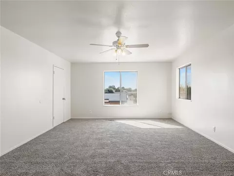 Bedroom - 11935 Wapato Rd, Apple Valley, CA 92308 photo 7 of 9
