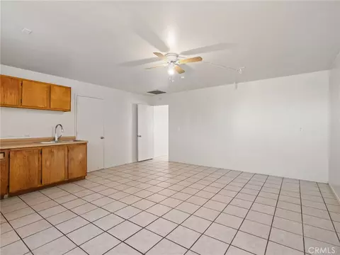 Living - 11935 Wapato Rd, Apple Valley, CA 92308 photo 13 of 14