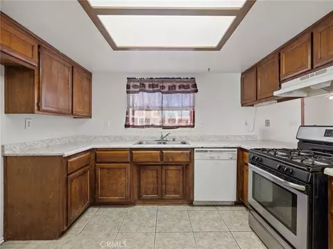 Kitchen - 11935 Wapato Rd, Apple Valley, CA 92308 photo 1 of 3