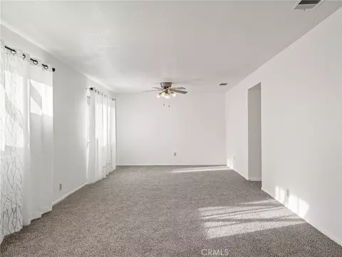 Living - 11935 Wapato Rd, Apple Valley, CA 92308 photo 7 of 14