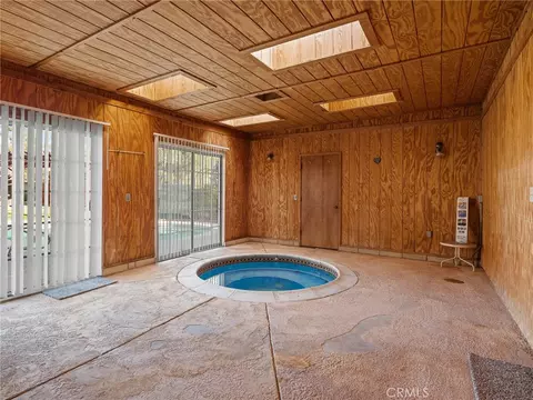 Exterior - 11935 Wapato Rd, Apple Valley, CA 92308 photo 6 of 10