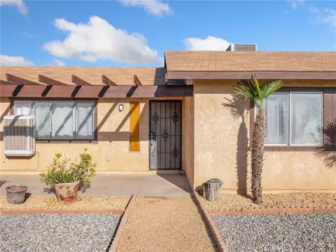 Exterior - 11935 Wapato Rd, Apple Valley, CA 92308 photo 8 of 10