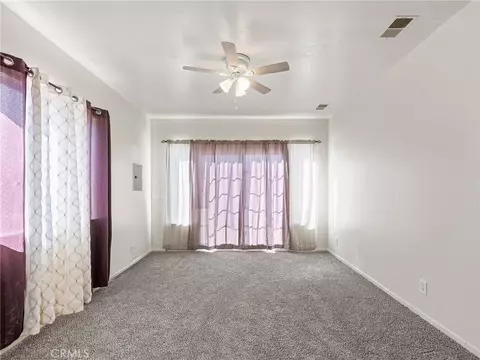 Living - 11935 Wapato Rd, Apple Valley, CA 92308 photo 11 of 14