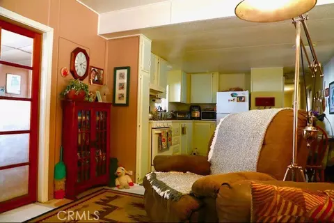 7484 Kickapoo Trl #9, Yucca Valley, CA 92284 photo 4
