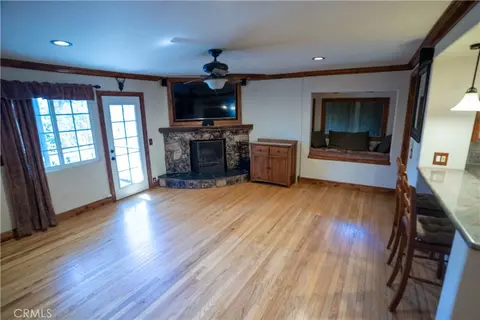 Living - 683 Maxson Dr, Twin Peaks, CA 92391 photo 8 of 9