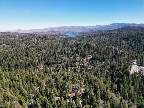 View/Area - 683 Maxson Dr, Twin Peaks, CA 92391 photo 2 of 4