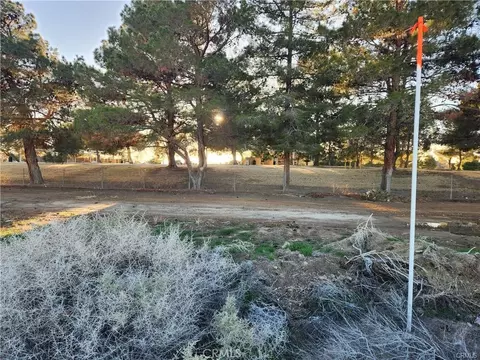 2 Near W Ave F8, Lancaster, CA 93536