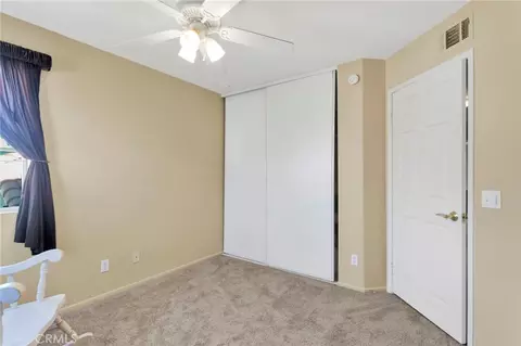 Bedroom - 19149 San Jacinto Way, Apple Valley, CA 92308 photo 4 of 6