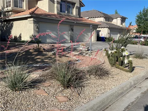 Exterior - 19149 San Jacinto Way, Apple Valley, CA 92308 photo 23 of 33