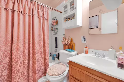 Bath - 1600 De Anza St, Barstow, CA 92311 photo 1 of 3