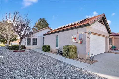 19031 Pamela Ln, Apple Valley, CA 92308