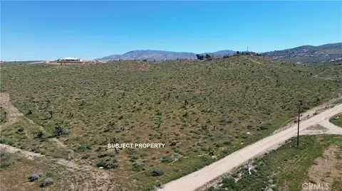 10233 Cerra Vista St, Apple Valley, CA 92308