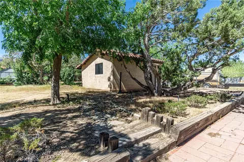 Exterior - 7040 Kenyon Ave, Hesperia, CA 92345 photo 9 of 17