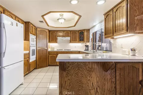 Kitchen - 7040 Kenyon Ave, Hesperia, CA 92345 photo 2 of 6