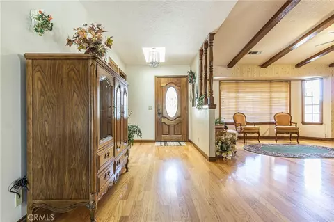 Entry Way - 7040 Kenyon Ave, Hesperia, CA 92345 photo 1 of 9