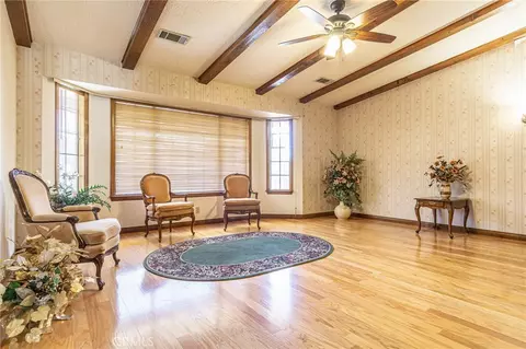 Living - 7040 Kenyon Ave, Hesperia, CA 92345 photo 6 of 12