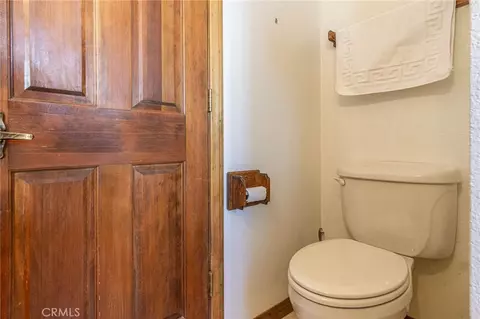 Bath - 7040 Kenyon Ave, Hesperia, CA 92345 photo 8 of 8
