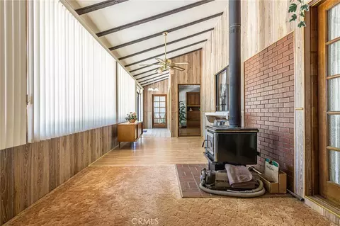 Entry Way - 7040 Kenyon Ave, Hesperia, CA 92345 photo 3 of 9