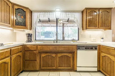 Kitchen - 7040 Kenyon Ave, Hesperia, CA 92345 photo 4 of 6