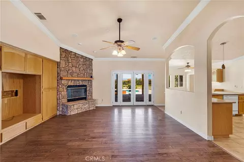 Living - 7091 Coriander, Oak Hills, CA 92344 photo 7 of 13