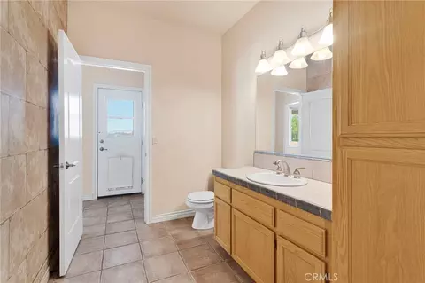 Entry Way - 7091 Coriander, Oak Hills, CA 92344 photo 3 of 6