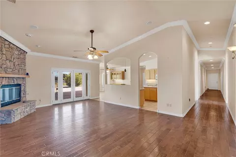 Living - 7091 Coriander, Oak Hills, CA 92344 photo 6 of 13